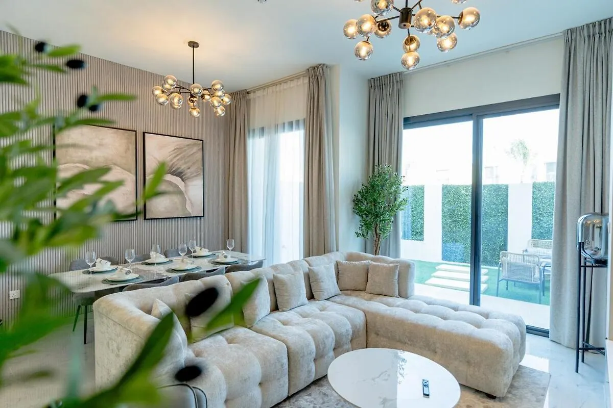 Nasma Luxury Stays - Opulent Family Escape in Marbella RAK Ras al-Khaimah Villa